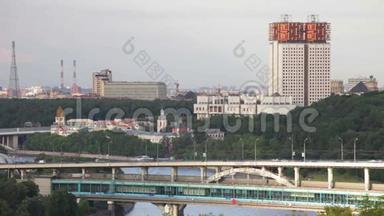 卢<strong>日</strong>涅茨基地铁大桥和俄罗斯科学院景观